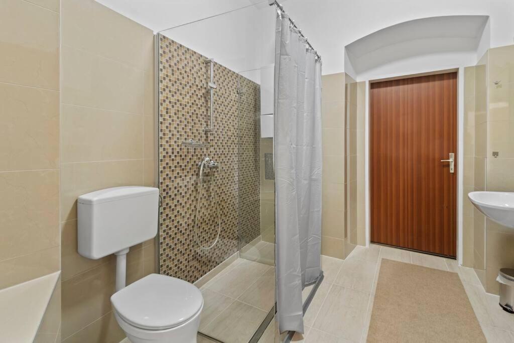 Modern Apartment Close To Center - 2Br เวียนนา ภายนอก รูปภาพ