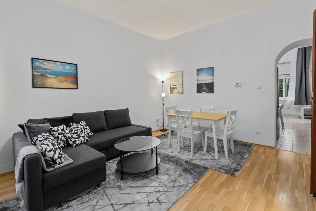 Modern Apartment Close To Center - 2Br เวียนนา ภายนอก รูปภาพ